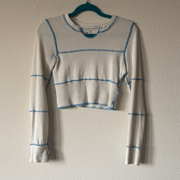 Urban Outfitters Tops - Urban Outfitters Cream and Blue Crop Top